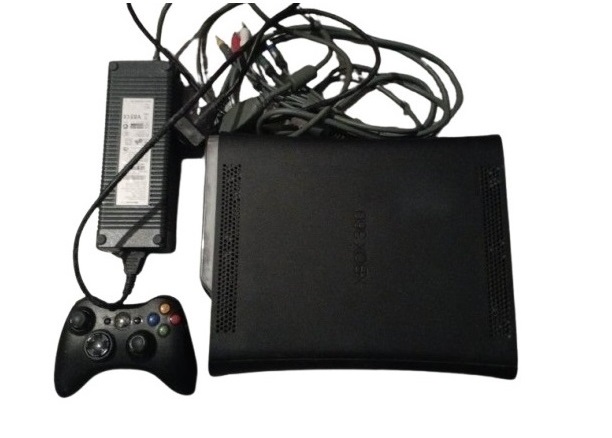 Consola XBOX 360 FAT 120GB - SN 1681282 93605 - (001)