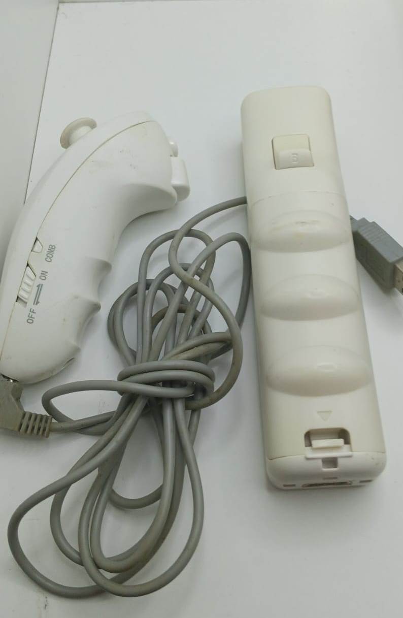 Consola Nintendo Wii - LEH23842360 {2} - 007   + 3 x Mario